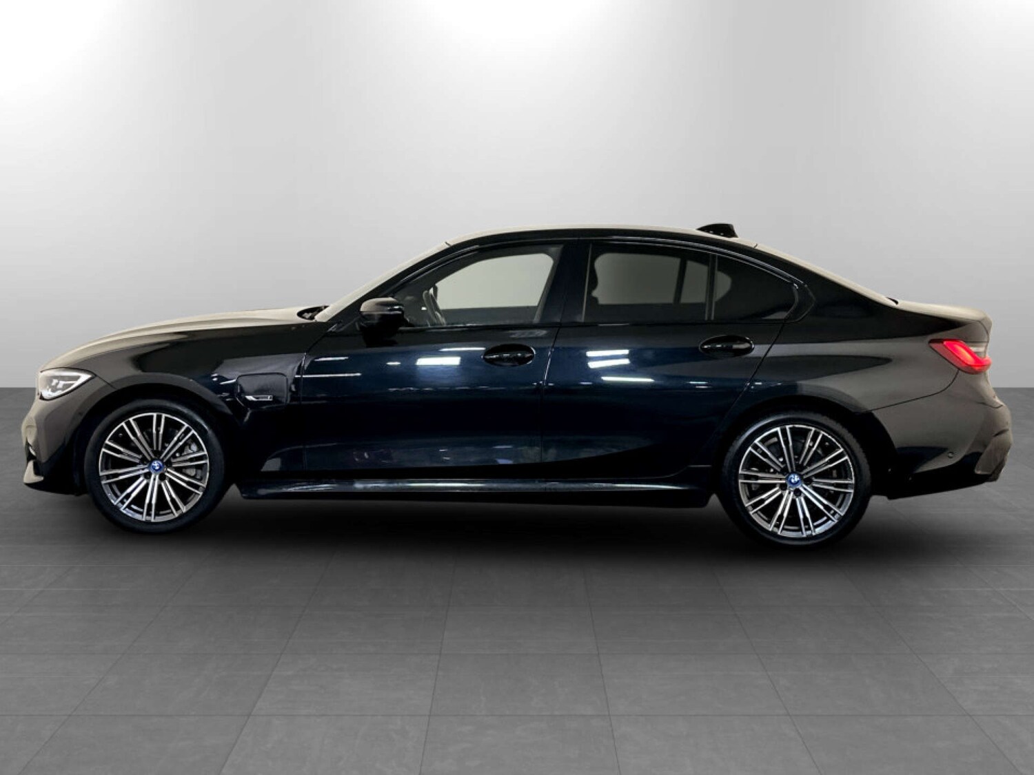 Used BMW 3 Series 2021 for sale - 77368168: Photo 6