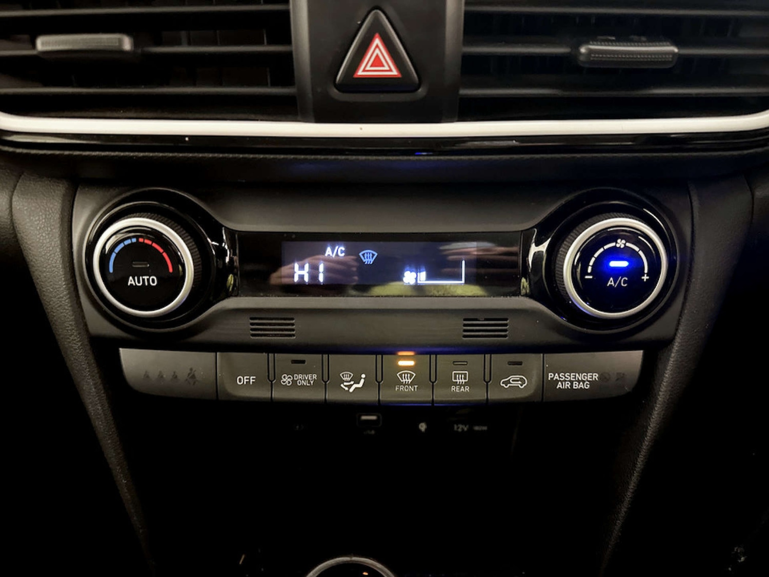 Used Hyundai KONA 2020 for sale - 77690693: Photo 23