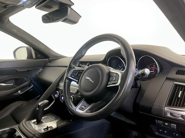 Used Jaguar E-Pace 2017 for sale - 76296698: Photo 16