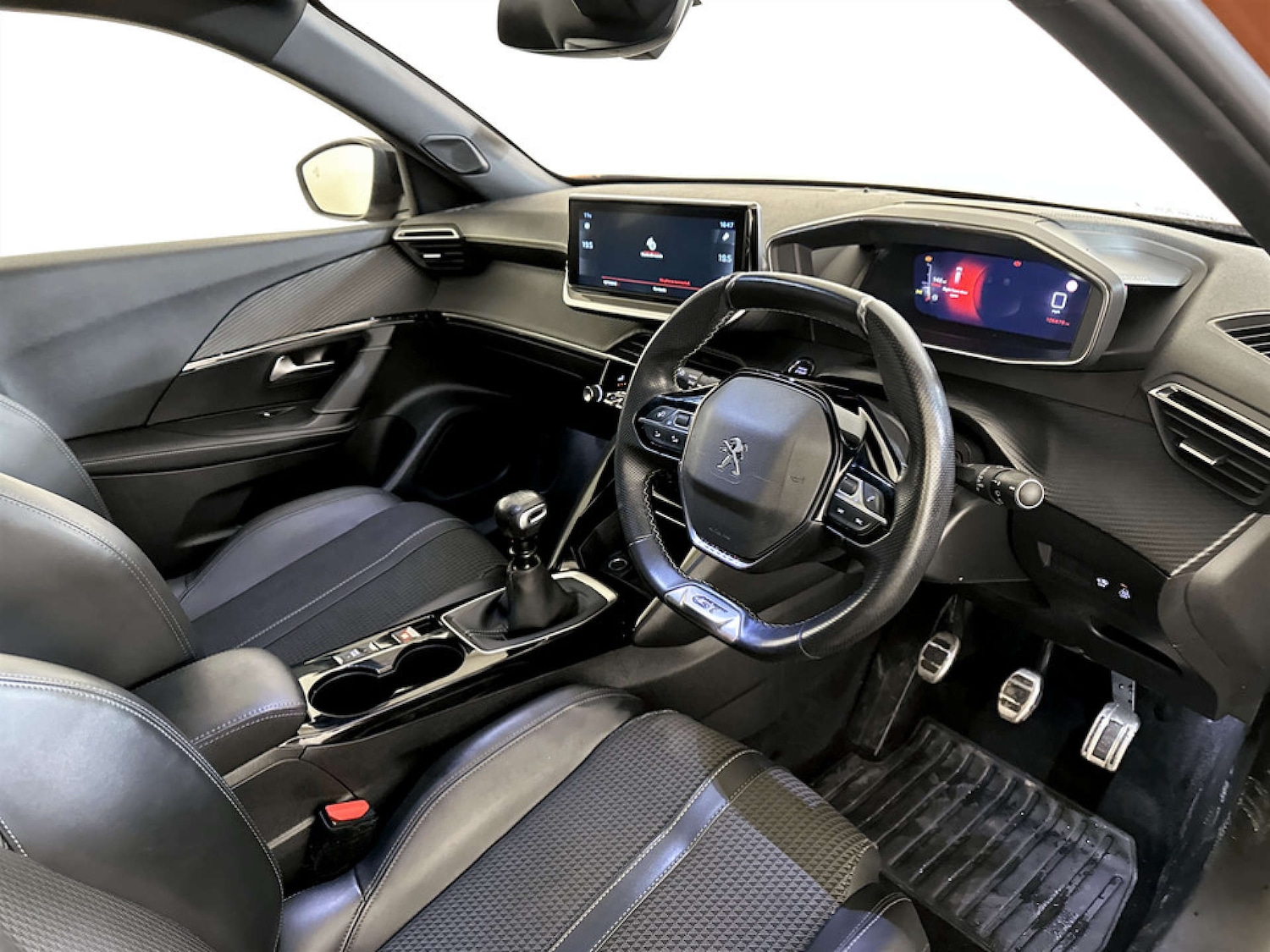 Used Peugeot 2008 2021 for sale - 77185321: Photo 16