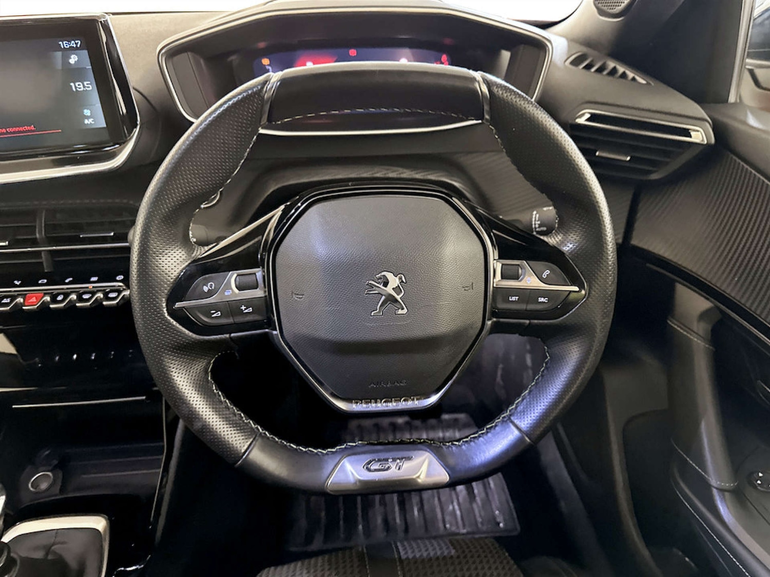 Used Peugeot 2008 2021 for sale - 77185321: Photo 17