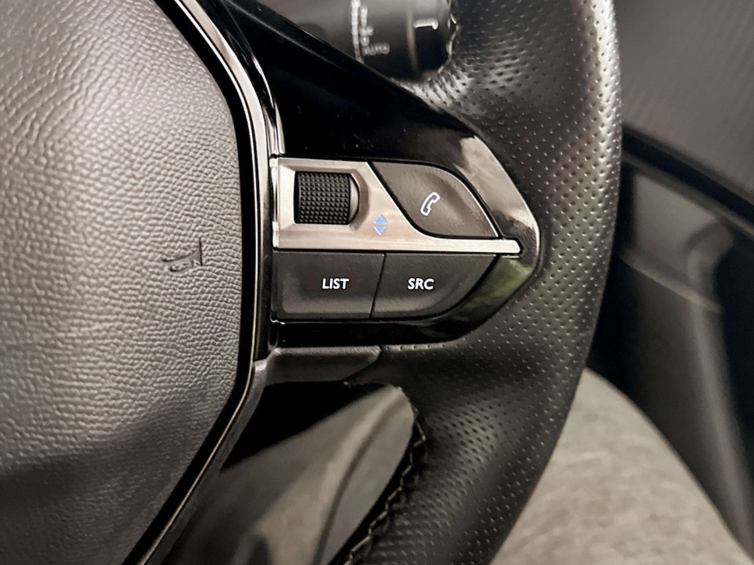 Used Peugeot 2008 2021 for sale - 77185321: Photo 20