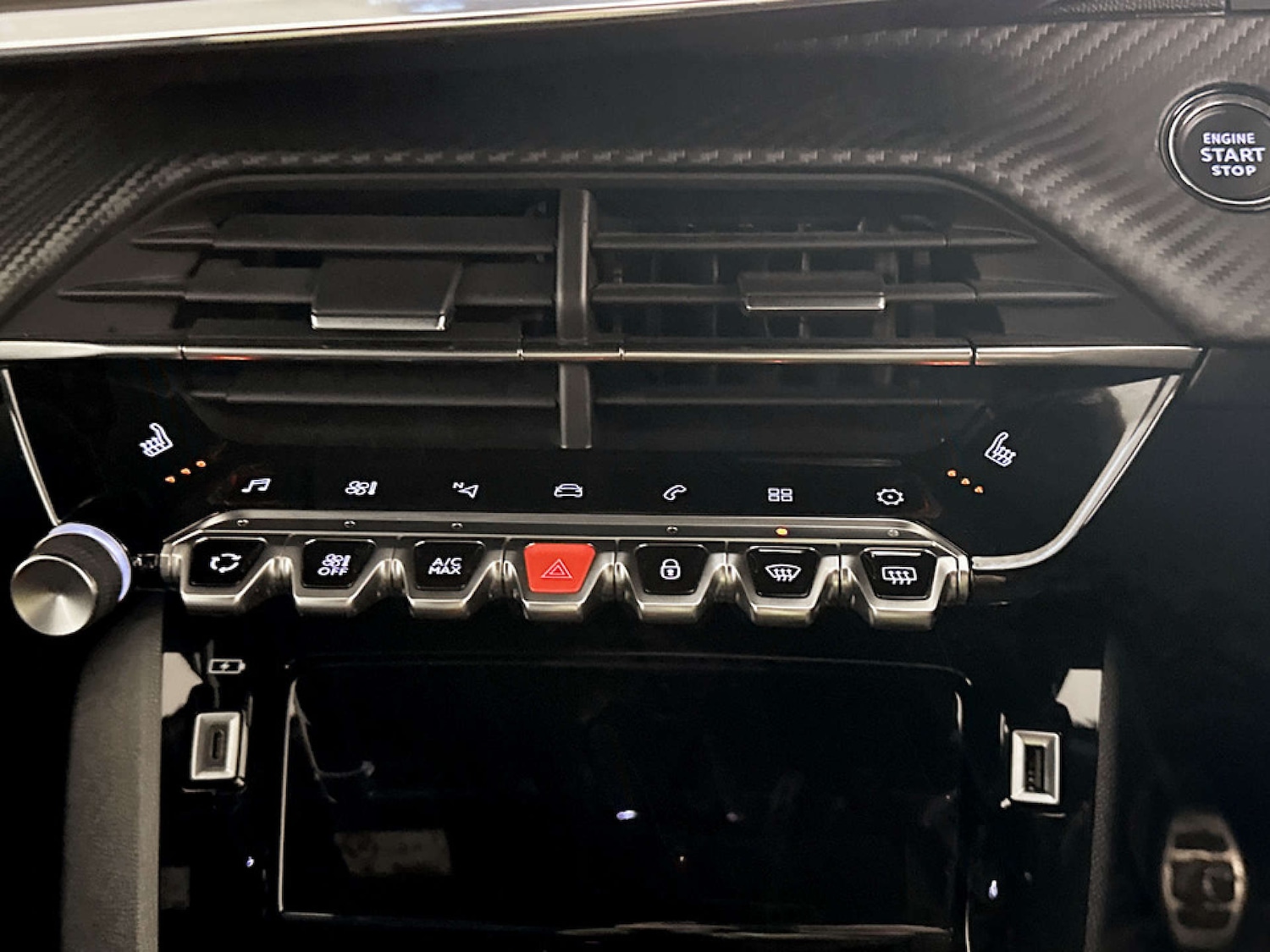 Used Peugeot 2008 2021 for sale - 77185321: Photo 26