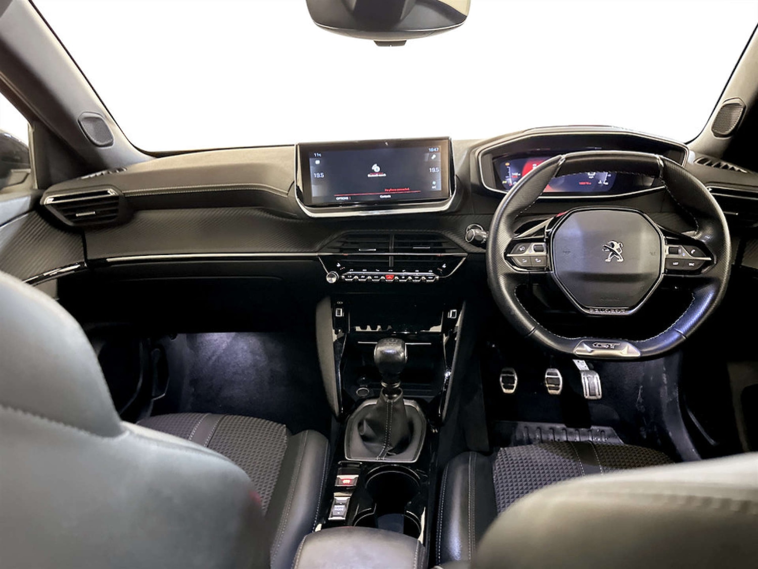 Used Peugeot 2008 2021 for sale - 77185321: Photo 3