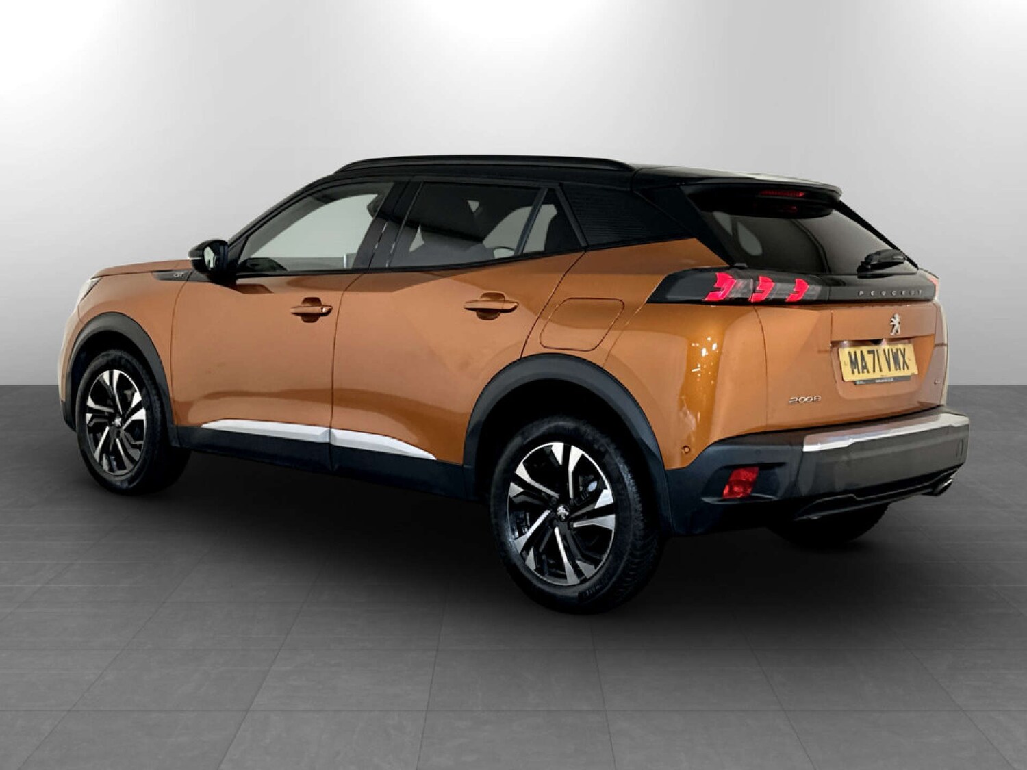 Used Peugeot 2008 2021 for sale - 77185321: Photo 8