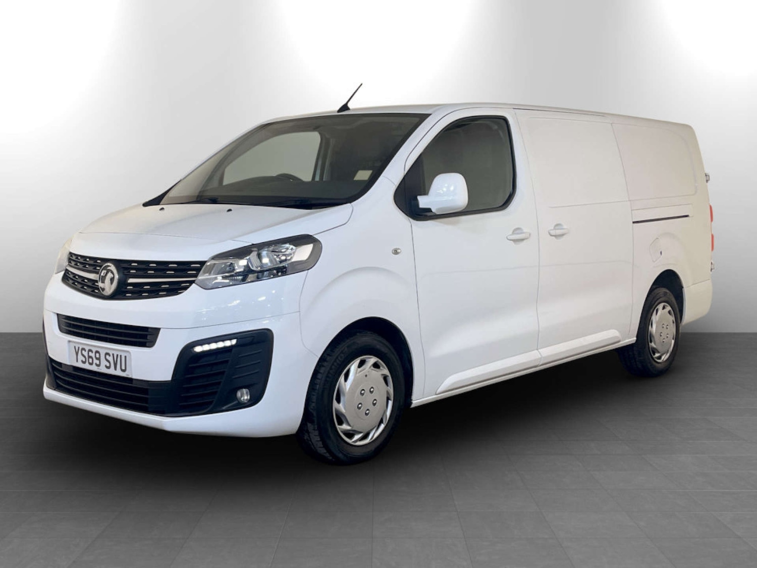 Used Vauxhall Vivaro 2019 for sale - 77639561: Photo 6