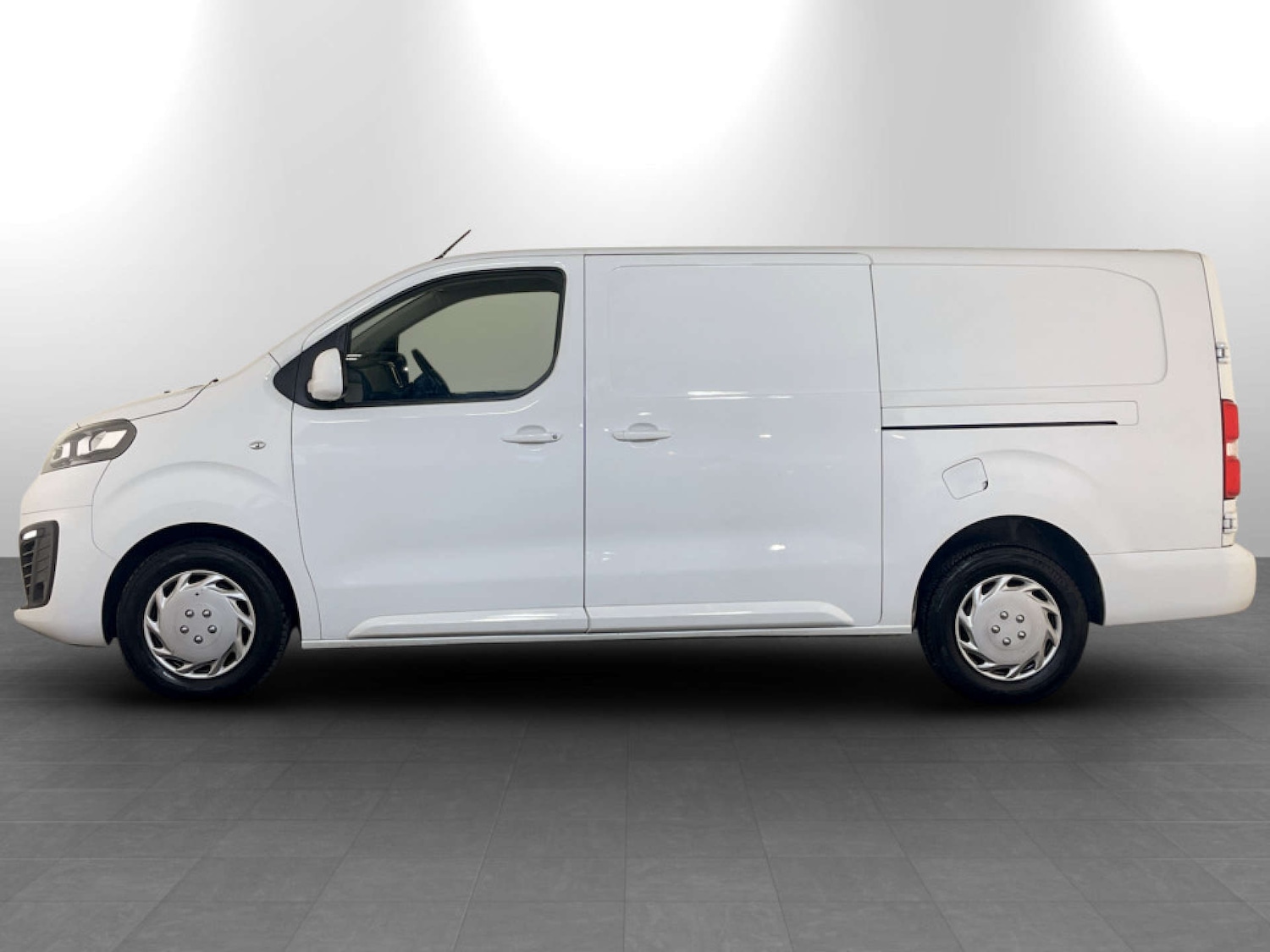 Used Vauxhall Vivaro 2019 for sale - 77639561: Photo 7