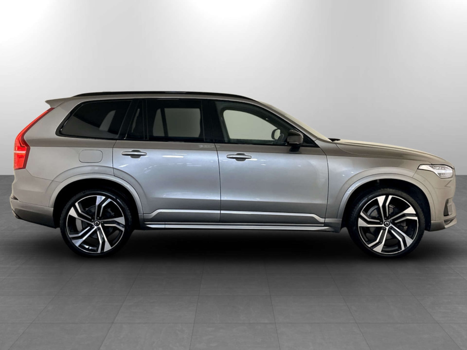 Used Volvo XC90 2022 for sale - 77326100: Photo 11