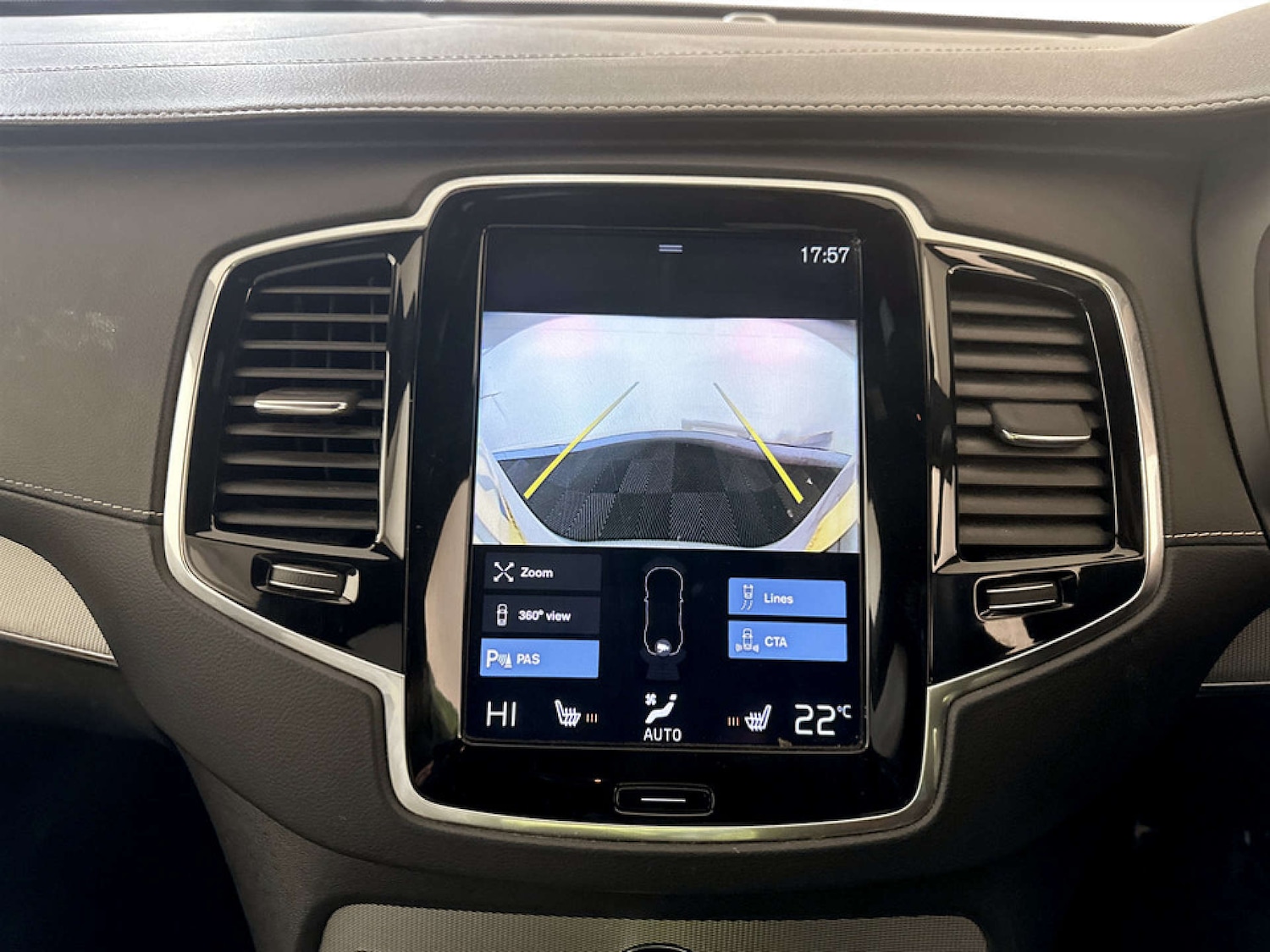 Used Volvo XC90 2022 for sale - 77326100: Photo 21