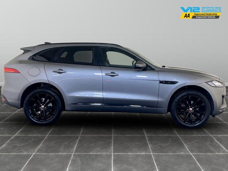 Used Jaguar F-Pace 2019 for sale - 76329702: Photo 11