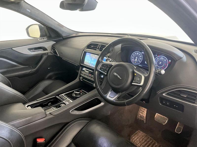 Used Jaguar F-Pace 2019 for sale - 76329702: Photo 15