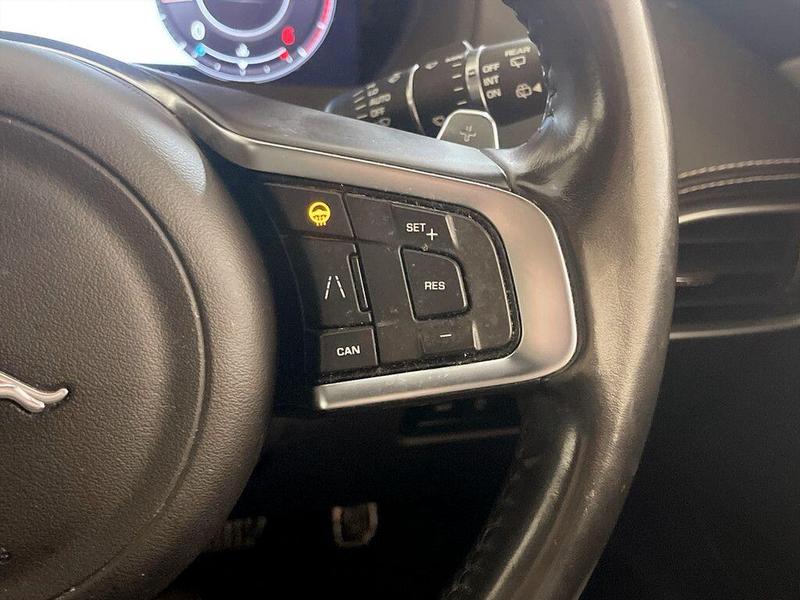 Used Jaguar F-Pace 2019 for sale - 76329702: Photo 19