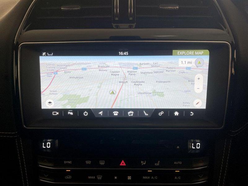 Used Jaguar F-Pace 2019 for sale - 76329702: Photo 21