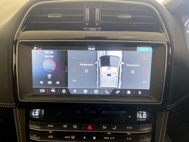 Used Jaguar F-Pace 2019 for sale - 76329702: Photo 22