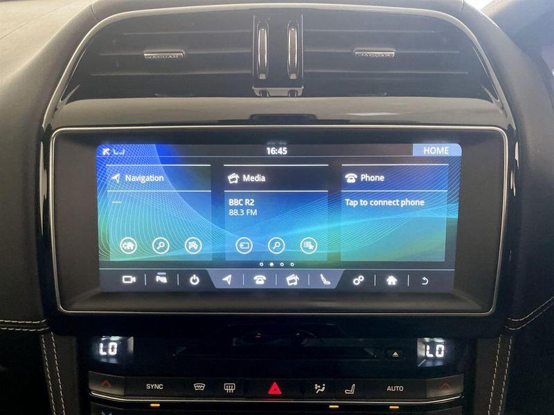 Used Jaguar F-Pace 2019 for sale - 76329702: Photo 23