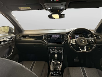 Used Volkswagen T-Roc 2021 for sale - 78542423: Photo