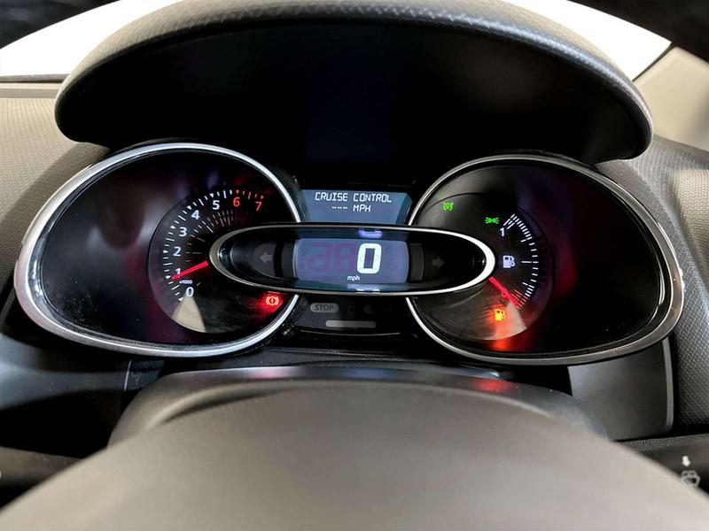 Used Renault Clio 2018 for sale - 77138237: Photo 18