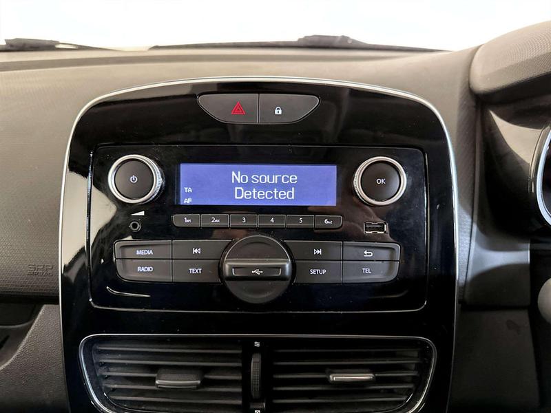 Used Renault Clio 2018 for sale - 77138237: Photo 20