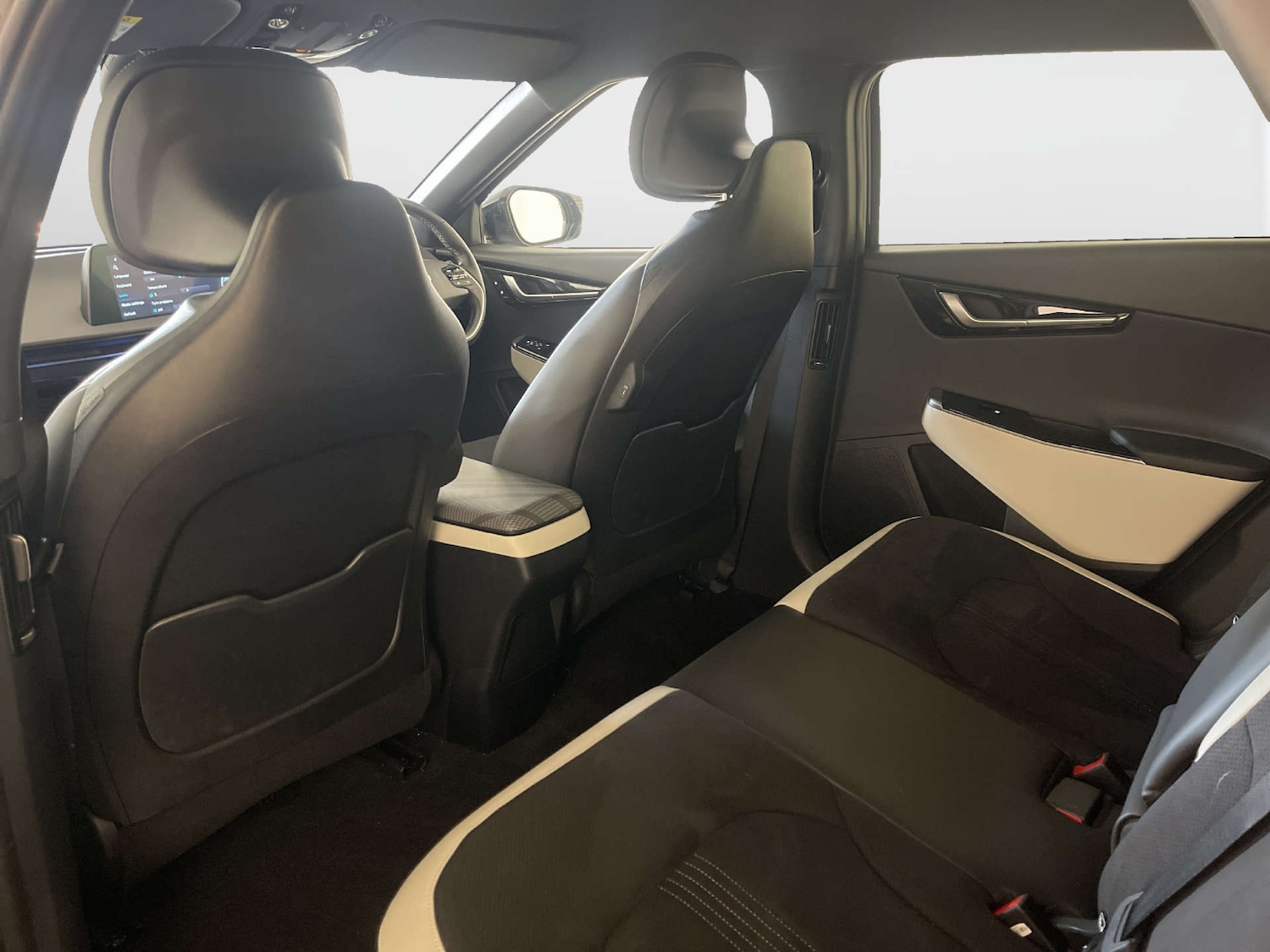 Used Kia EV6 2023 for sale - 77953310: Photo 13