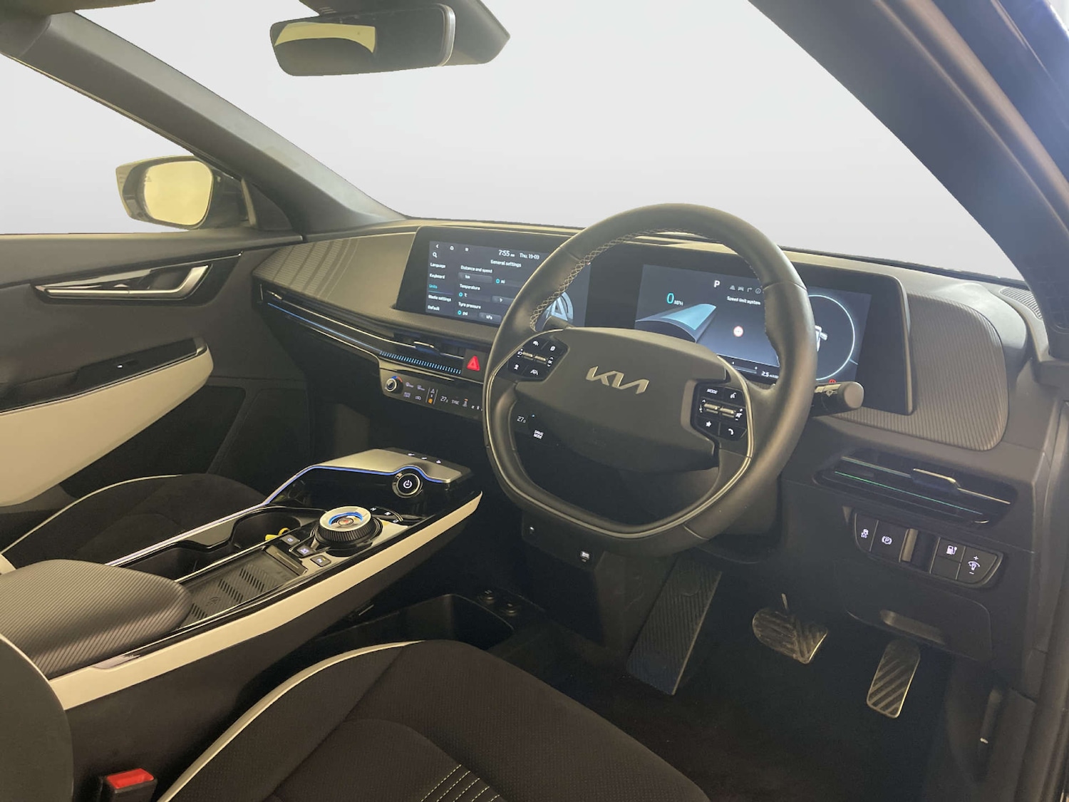 Used Kia EV6 2023 for sale - 77953310: Photo 14