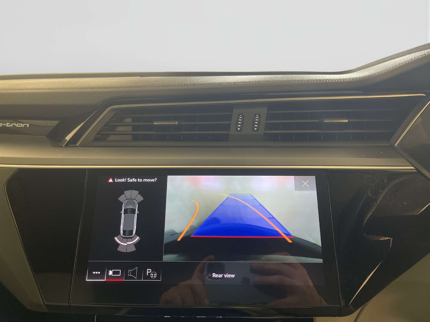 Used Audi e-tron 2022 for sale - 78031001: Photo 23