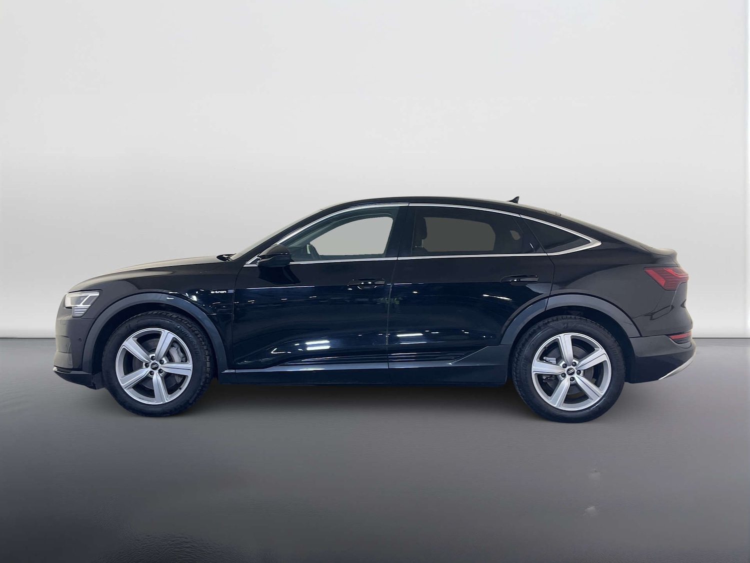 Used Audi e-tron 2022 for sale - 78031001: Photo 8