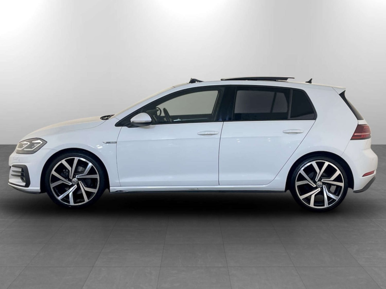 Used Volkswagen Golf 2019 for sale - 77301709: Photo 7