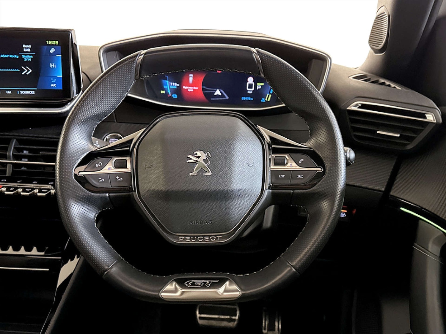 Used Peugeot 2008 2021 for sale - 77535086: Photo 15