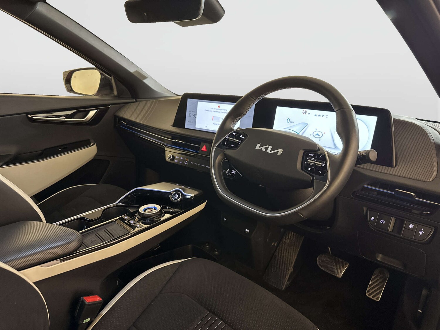 Used Kia EV6 2023 for sale - 77917724: Photo 15