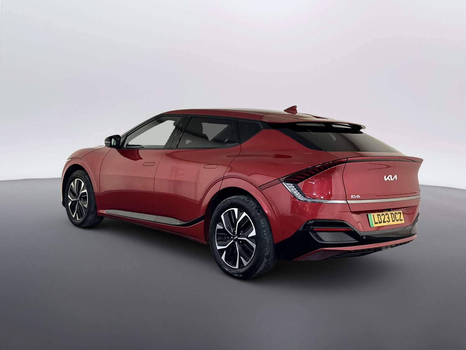 Used Kia EV6 2023 for sale - 77917724: Photo 8