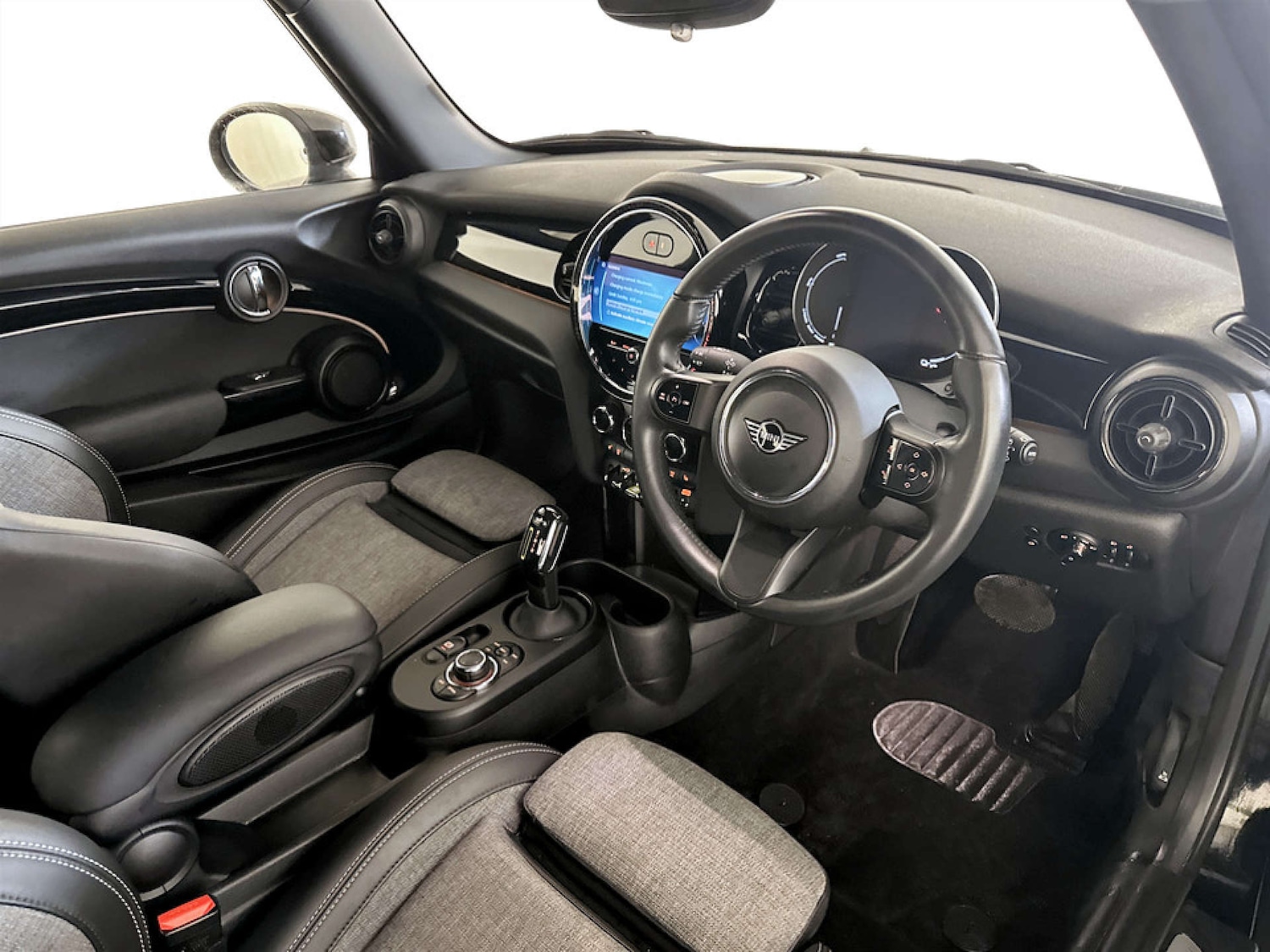 Used MINI Hatch 2022 for sale - 77690699: Photo 15