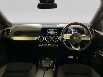 Used Mercedes-Benz GLB 2021 for sale - 79301140: Photo