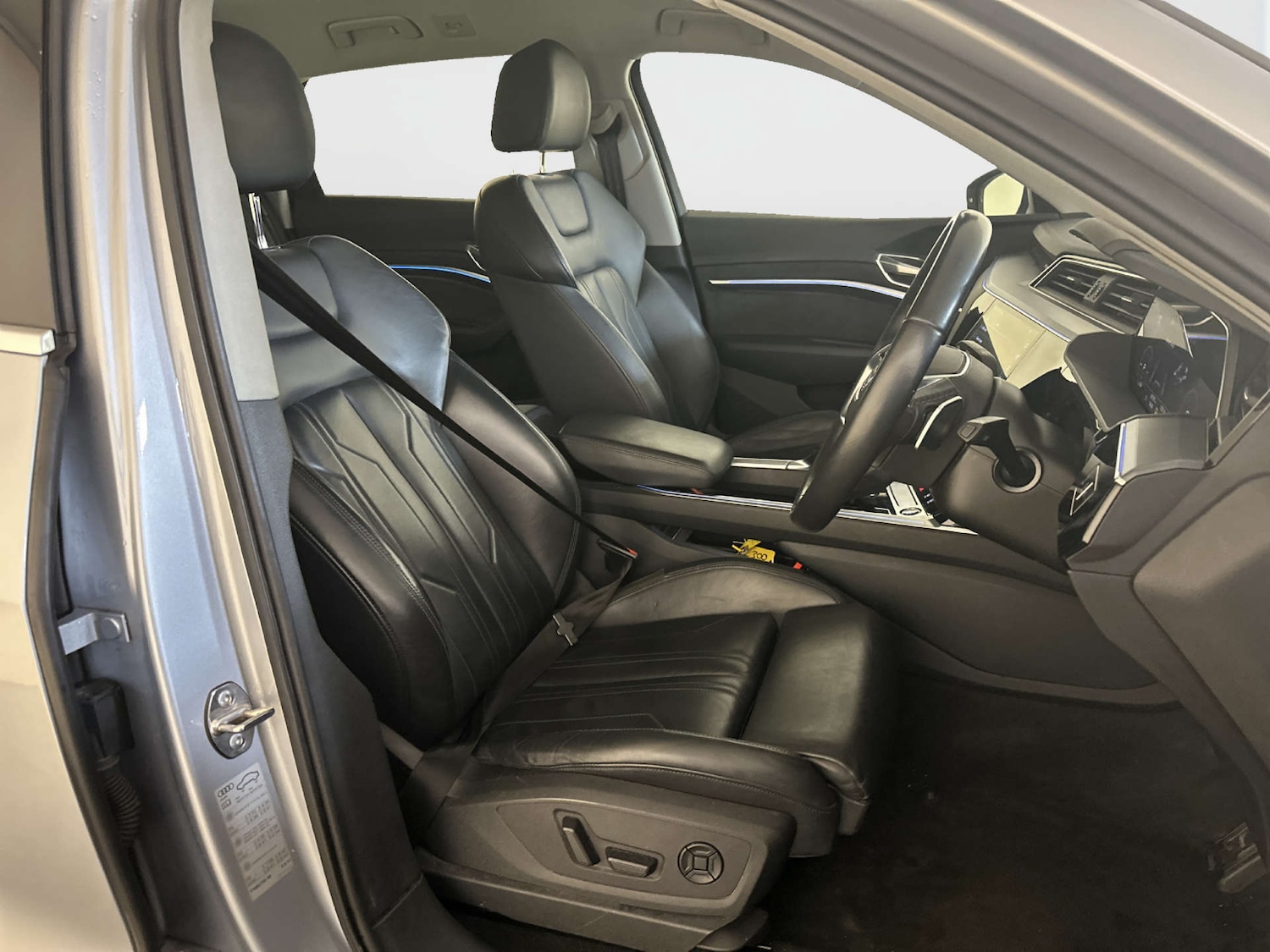 Used Audi e-tron 2021 for sale - 78068193: Photo 13