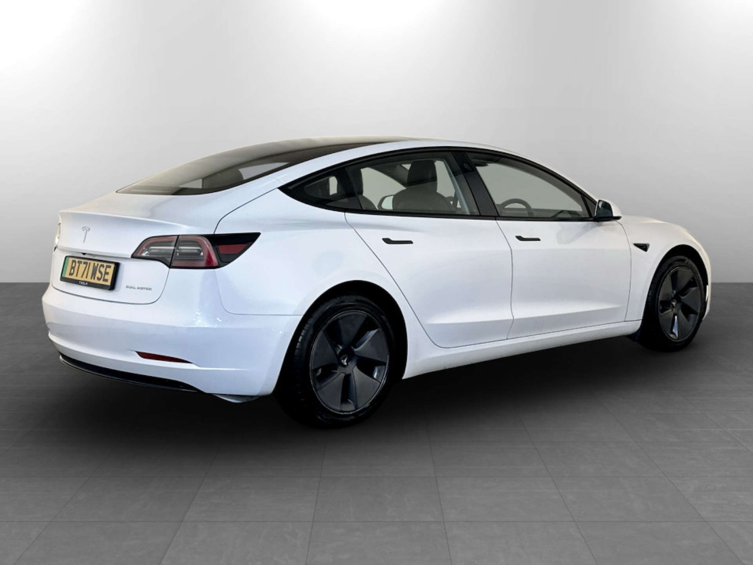 Used Tesla Model 3 2021 for sale - 77368290: Photo 10