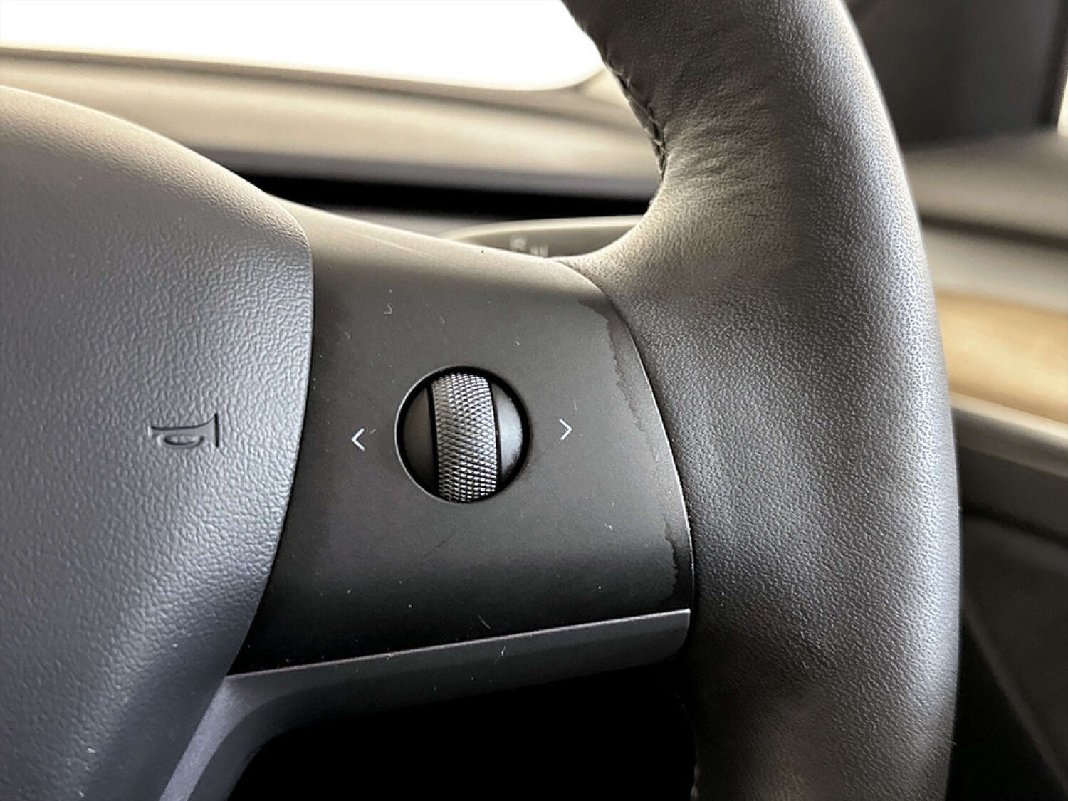 Used Tesla Model 3 2021 for sale - 77368290: Photo 17