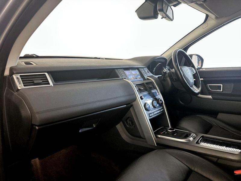 Used Land Rover Discovery Sport 2018 for sale - 76352197: Photo 12