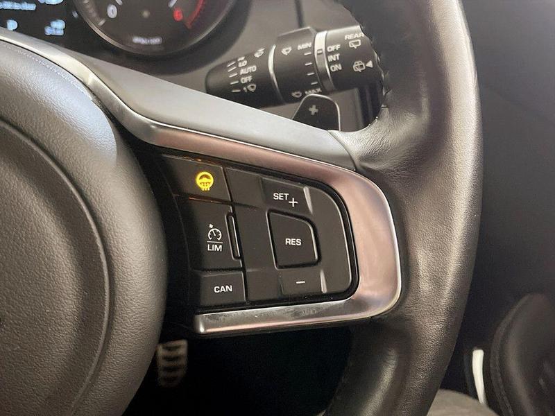 Used Jaguar E-Pace 2019 for sale - 76480366: Photo 18