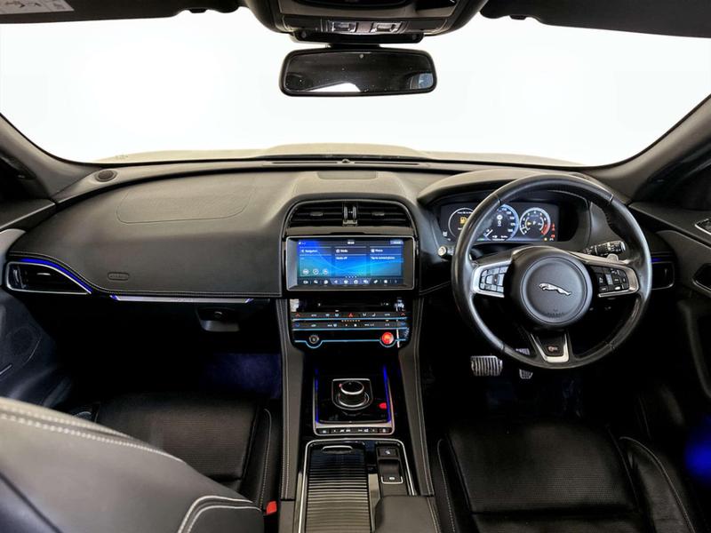 Used Jaguar F-Pace 2017 for sale - 77013715: Photo 3