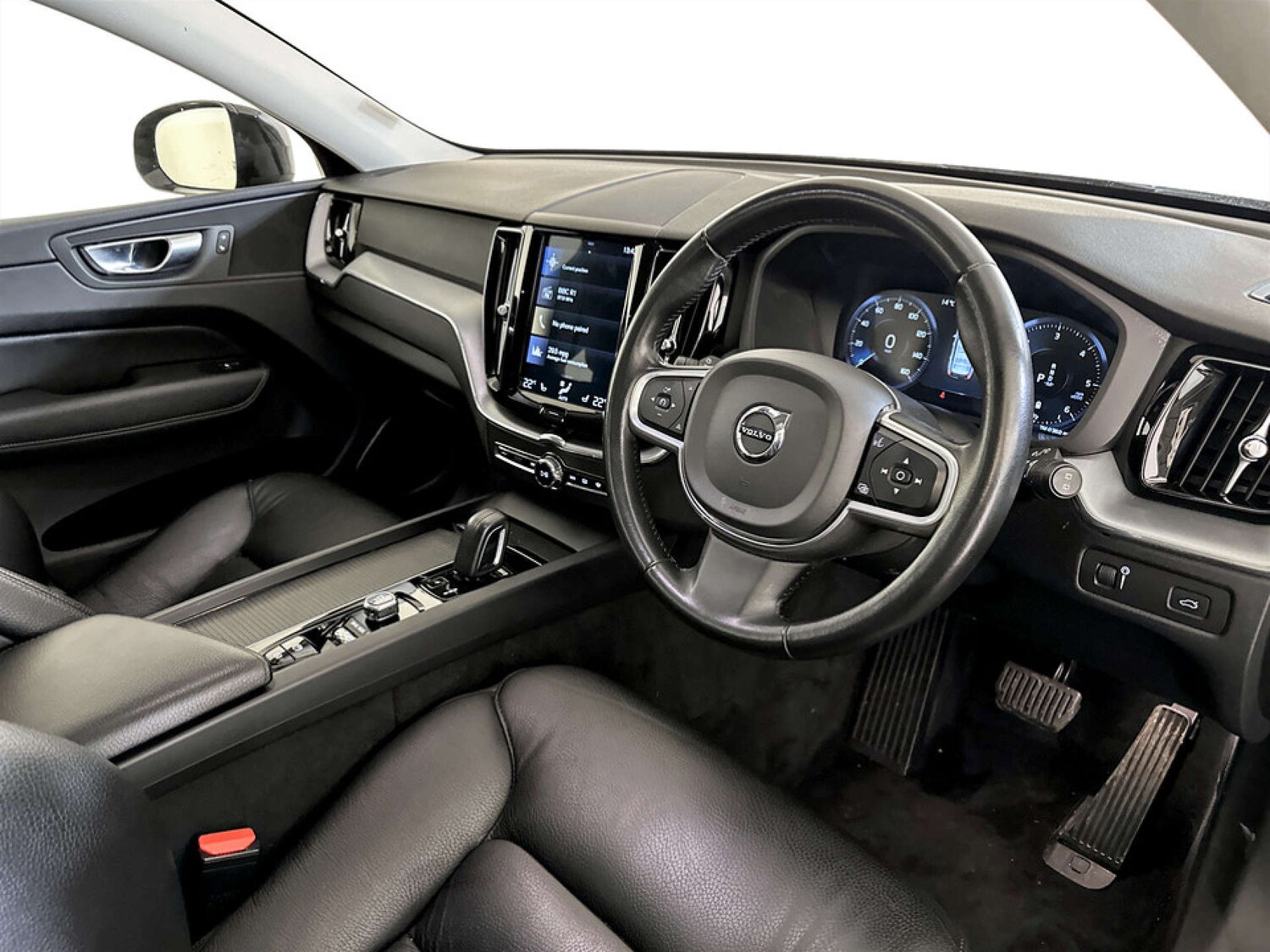 Used Volvo XC60 2020 for sale - 77690689: Photo 15