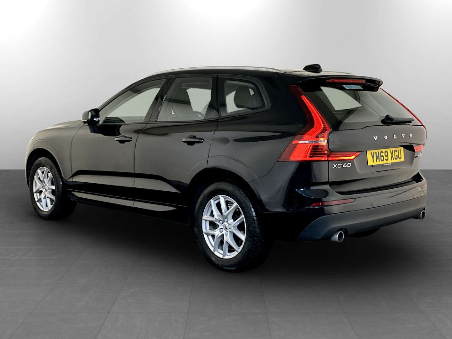 Used Volvo XC60 2020 for sale - 77690689: Photo 8