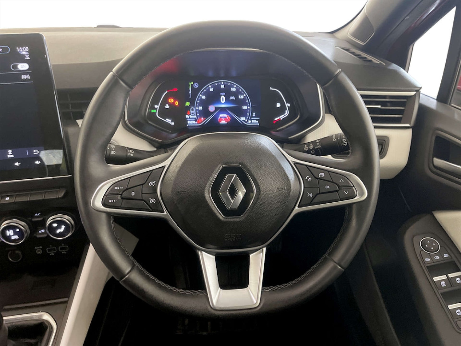 Used Renault Clio 2021 for sale - 77185337: Photo 15