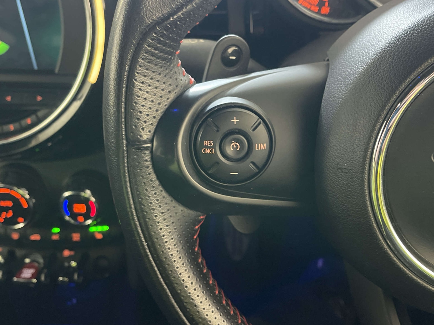 Used MINI Hatch 2018 for sale - 78027739: Photo 17