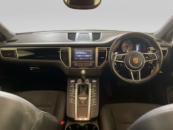 Used Porsche Macan 2018 for sale - 79315165: Photo