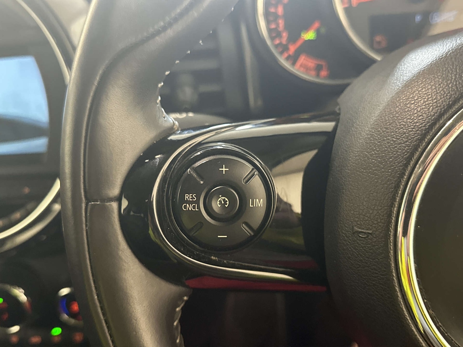 Used MINI Hatch 2019 for sale - 77903055: Photo 17