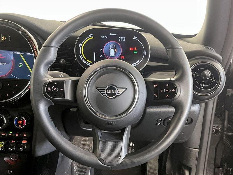 Used MINI Electric Hatch 2023 for sale - 76508225: Photo 16