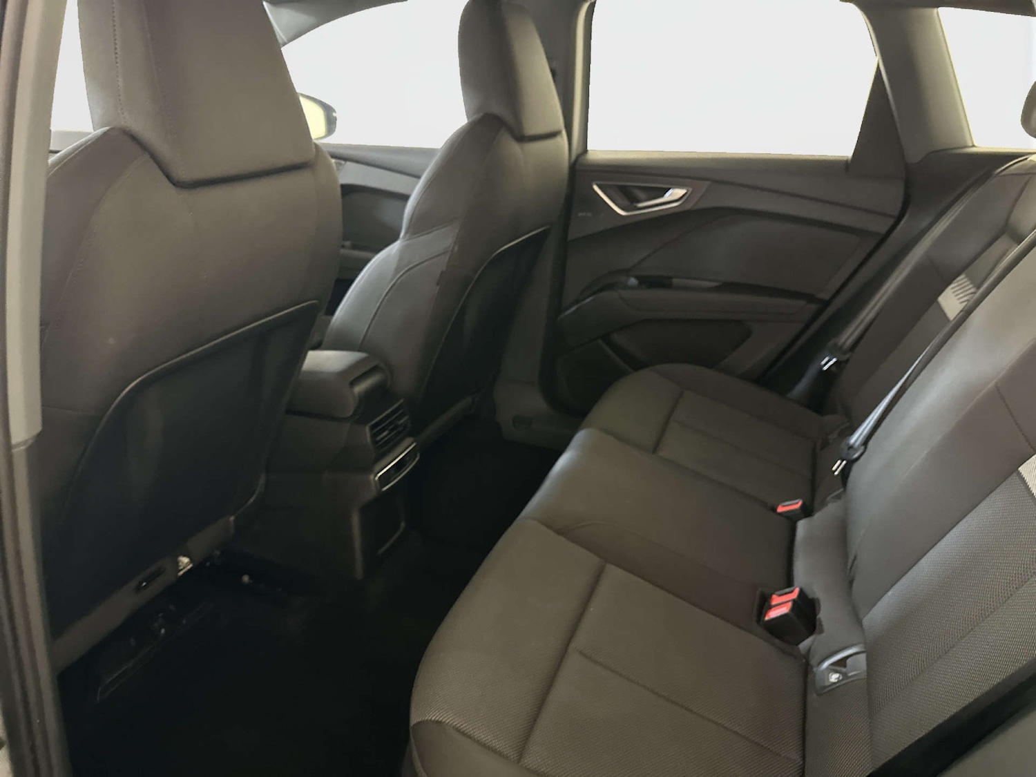 Used Audi Q4 e-tron 2023 for sale - 77945419: Photo 14