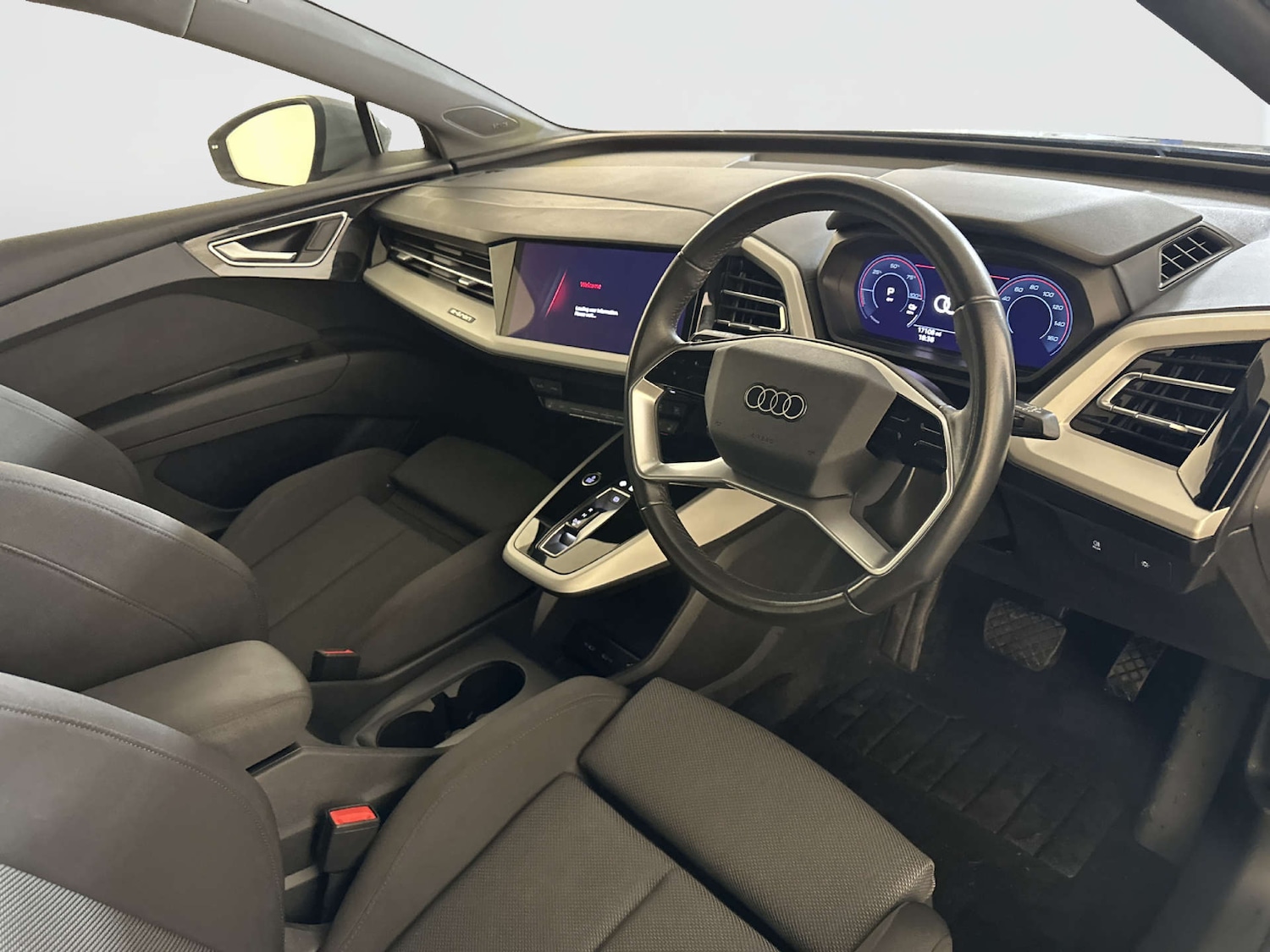 Used Audi Q4 e-tron 2023 for sale - 77945419: Photo 16