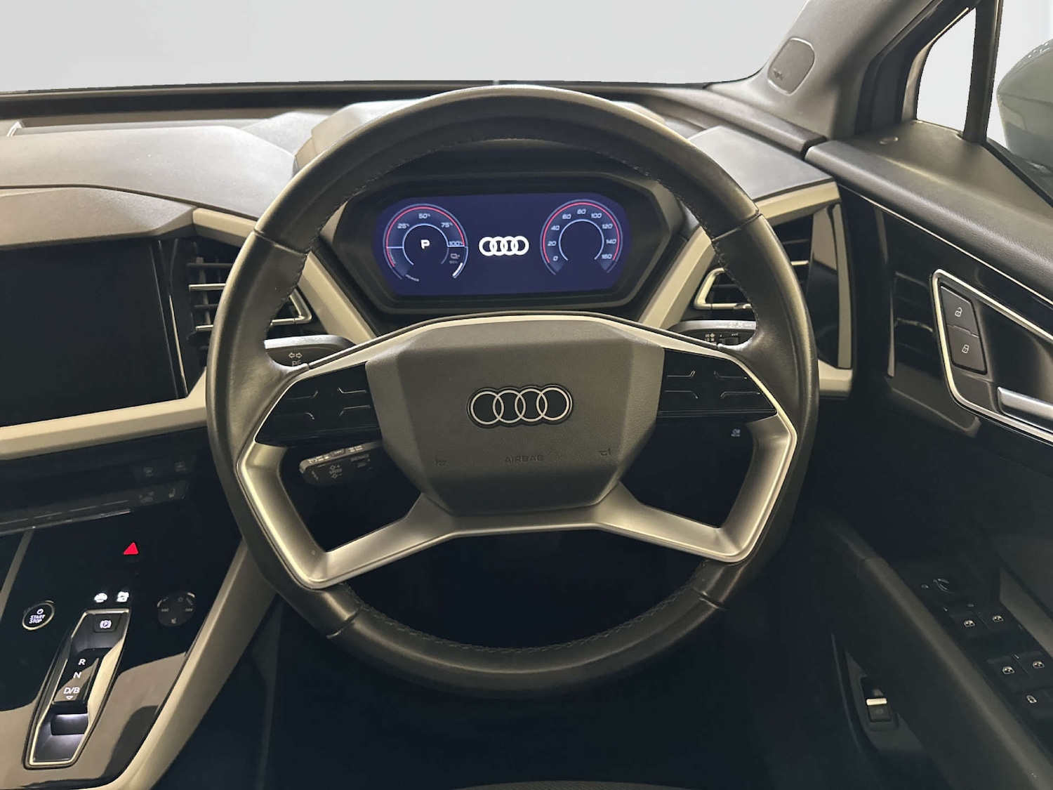 Used Audi Q4 e-tron 2023 for sale - 77945419: Photo 17