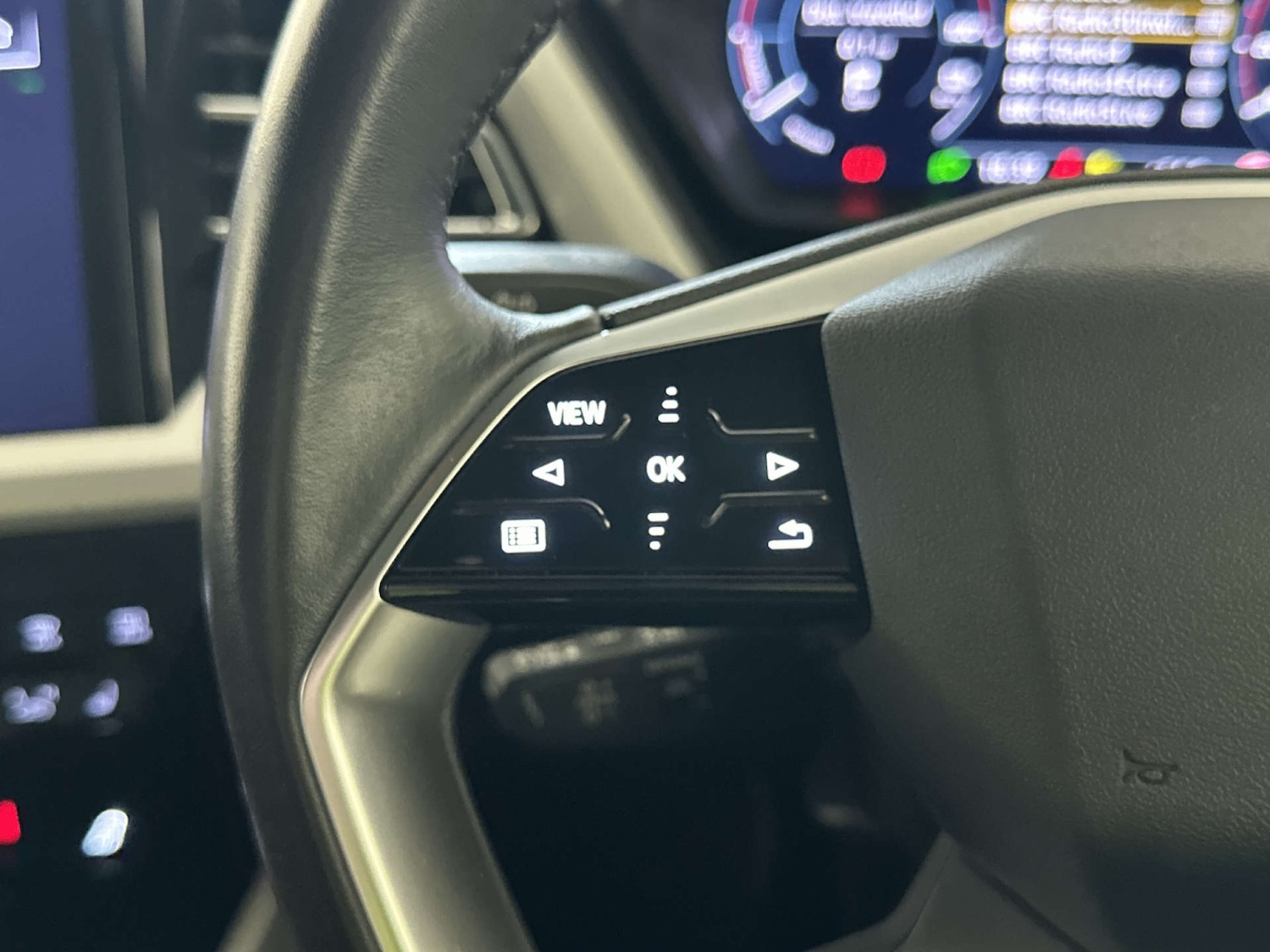 Used Audi Q4 e-tron 2023 for sale - 77945419: Photo 18