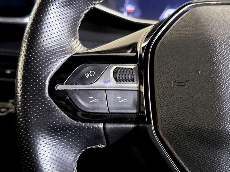 Used Peugeot 2008 2021 for sale - 76415843: Photo 17